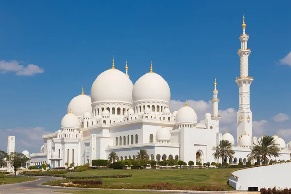 Scheich-Zayed-Moschee, Abu Dhabi, Vereinigte Arabische Emirate. — Stockfoto