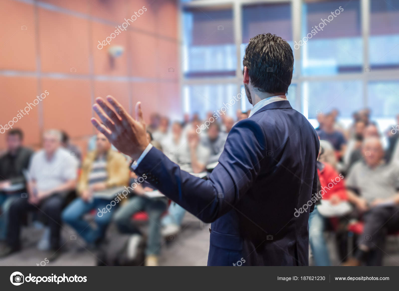 Ораторское искусство. Выступил со следующими. Выступил со следующими. Успешный оратор. Ораторское искусство леонардо дикаприо.