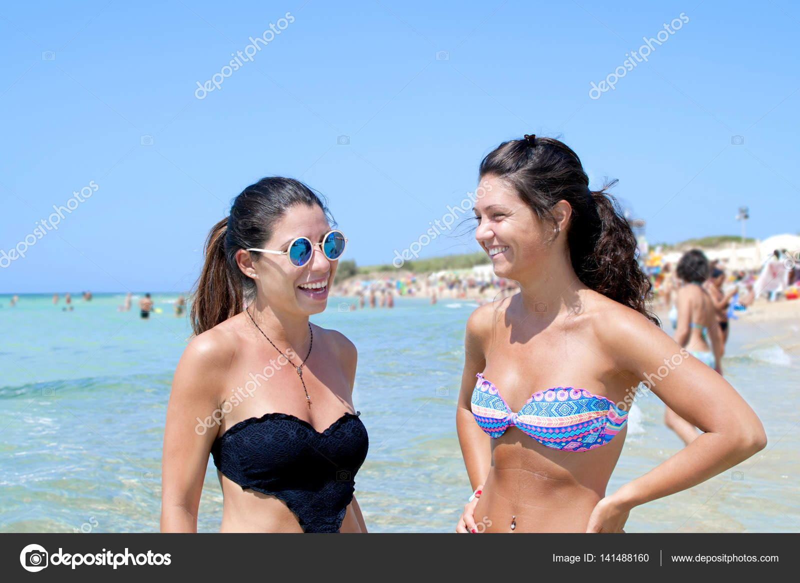 vackra kvinnor i bikini vackra kvinnor i bikini