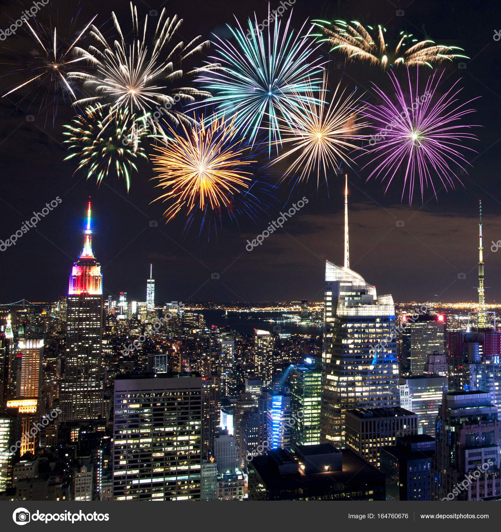 Fireworks over New York City skyscrapers — Stock Photo © katy89 164760676