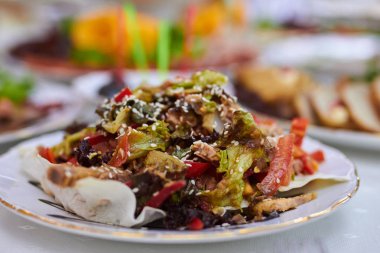 Ziyafet öğle yemeği molası konferans toplantısı