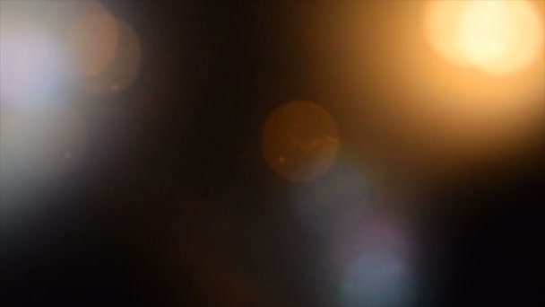 Filtraciones de luz de película vieja de grano sucio — Vídeos de Stock