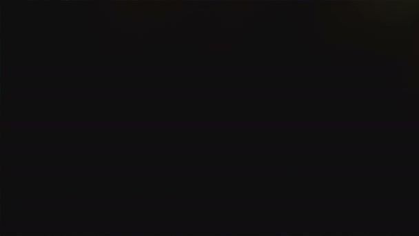 Fuites de lumière 4K Images pour différents événements et projets ! ! ! Déposez-le sur vos séquences actuelles et composites en utilisant les modes Ajouter ou Écran de mélange. (Tout logiciel )