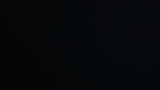 Fuites de lumière 4K Images pour différents événements et projets ! ! ! Déposez-le sur vos séquences actuelles et composites en utilisant les modes Ajouter ou Écran de mélange. (Tout logiciel )