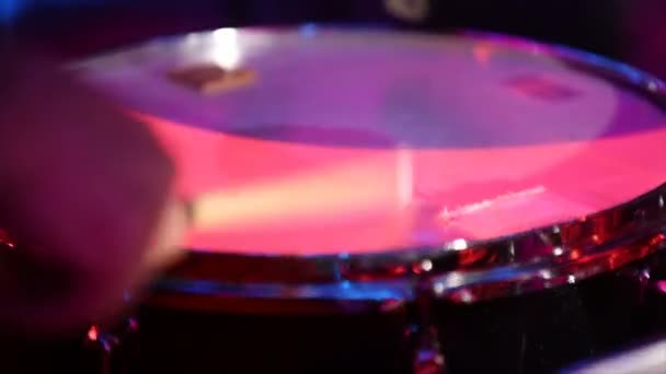 Baterista Tocando Studio Concert Show Filmagem Drum Kick Para Diferentes — Vídeo de Stock