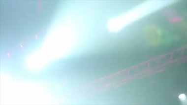 TV konser sahne sahne ışıkları hareket ile görüntüleri Promo video ve farklı projeler için vurdu! (Tv stüdyosu detay)