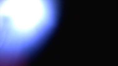 Güzel ışık sızıntılarının fotoğrafı. Bokeh ışık efektleri. Moda Lens Fişeği. Renk efektleri posteri, afiş, duvar kağıdı, başlıklar için doku vs....