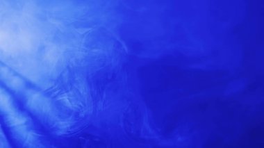 Mavi dumanın soyut arkaplanı 