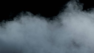 Kara Arkaplanda Gerçekçi Bulutların Fotoğrafı.