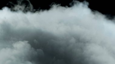 Siyah arkaplanda Gerçek Duman 'ın fotoğrafı - farklı projeler için gerçekçi örtüşme.