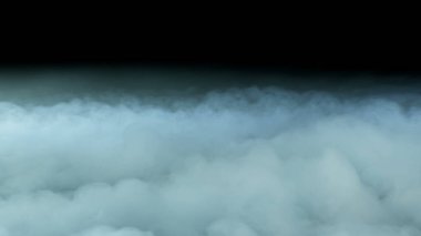 Gerçekçi Bulutlar, sis, duman, sis, buhar, duman, duman, kara zeminde kuru buz dumanı. Poster, duvar kağıdı, doku, bayrak, hala tasarım.