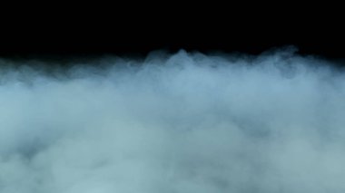 Farklı projeler için siyah arka plan gerçekçiliğinde duman! Promosyon, karavan, memeler, metin, açıcılar vs. için çok güzel bir arkaplan...