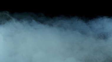 Farklı projeler için siyah arka plan gerçekçiliğinde duman! Promosyon, karavan, memeler, metin, açıcılar vs. için çok güzel bir arkaplan...