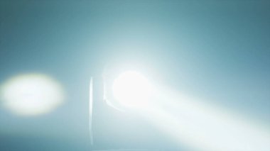 Sahne Sahnesi Sahne Işıkları Işıltısı. Spot ışığına geç. Yüksek kalite. Kızıl Ejder Kamerası 'nı çalıştır. Sahne, sahne, alan, arena, canlı, Arkaplan Duvar Kağıdı Fotoğraf Afişi.