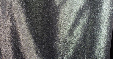 Gerçek Kadife Kumaş Sahne ipeği Perdesi. Tiyatro, opera, gösteri, sahne sahneleri için perde. Gerçek Sinema Perdesi Fotoğrafı. Parlayan kumaş..