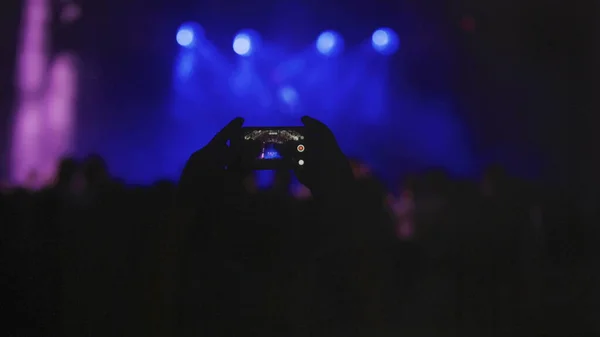 Real Live Streaming Disco Hall Party Silhouette Hands Audience Taking — Stockfoto