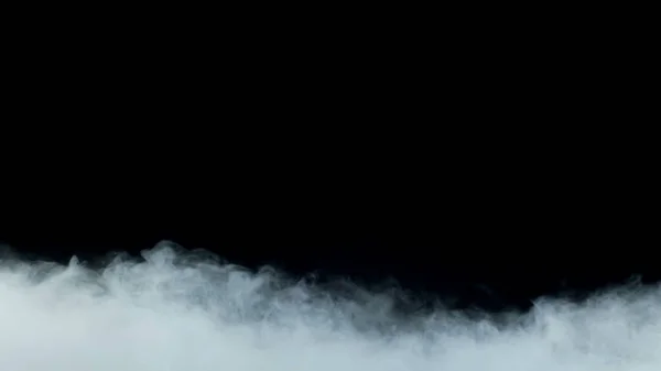 黒い背景の写真に本物の煙 ドライアイスハード煙 — ストック写真