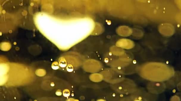 Gel grande bulle monter lentement liquide mousse de bière liquide Macro shoot. Propre bulle de miel monter flux arrière-plan. Décryptages Shampooing Gelée Savon. Tourner sur la caméra Red Dragon (ralenti de haute qualité ).