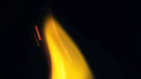 Makro Foto Bonfire Gnistor Eld Lågor Spricker Explosioner Explosionsmikrognistrar Minifyrverkerier — Stockfoto