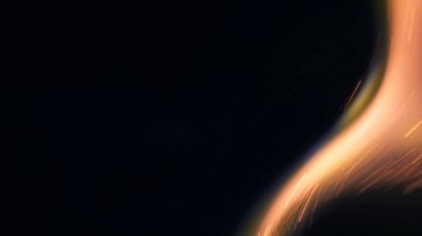 Şenlik ateşi kıvılcımlarının Macro fotoğrafı. Alevler patlar, patlamalar. Patlama mikro parlaklığı. Mini Havai fişekler. Kırmızı kamerada çekim hala siyah arkaplanda. Güzel sızıntılar kıvılcım saçar.