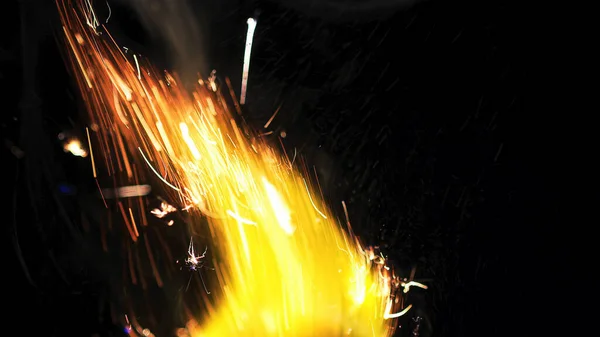 매크로 Bonfire Sparks 불꽃이 터지고 합니다 마이크로 스파클스 파이어 배경에 — 스톡 사진