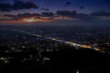 Gece düşen Jogjakarta, Jawa, Endonezya