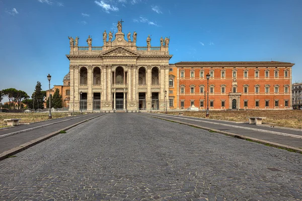 Bazilika San Giovanni v Lateranu. Řím. — Stock fotografie