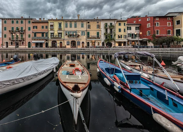 Lazise Obec Provincii Verona Italském Regionu Veneto Nachází Jezera Garda — Stock fotografie