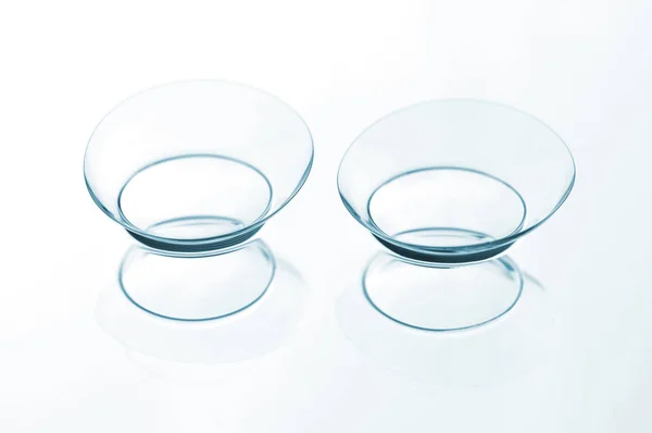 Две контактные линзы — стоковое фото