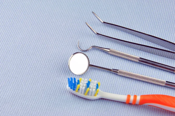 Zubní péče. Dentální nástroje. — Stock fotografie