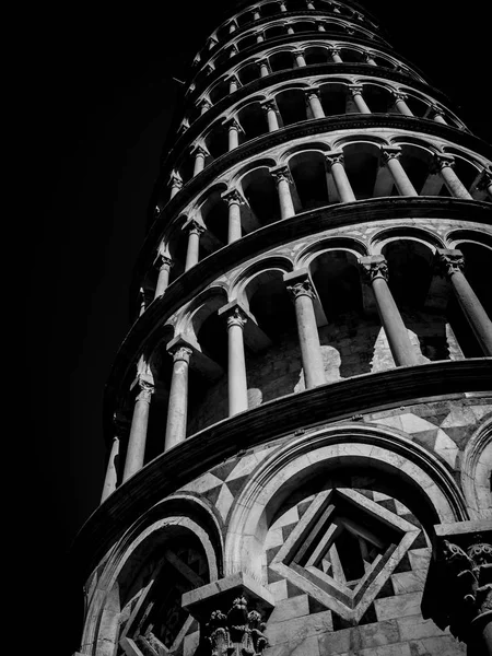 ピサの有名な大聖堂と傾いた塔の写真 トスカーナ イタリア — ストック写真