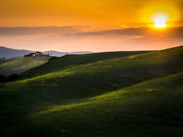Prachtig Panorama Van Zonsondergang Toscaanse Heuvels — Stockfoto