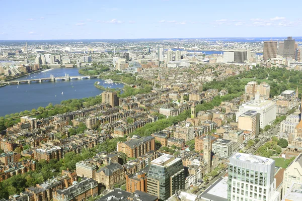 Veduta aerea di Boston City Skyline nel porto di Boston dove th — Foto Stock
