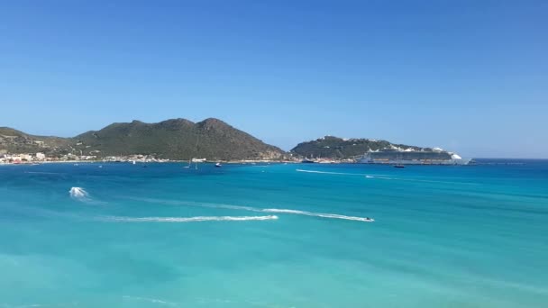 Schöne Aussicht Auf Die Insel Maarten Der Nähe Des Kreuzfahrthafens — Stockvideo