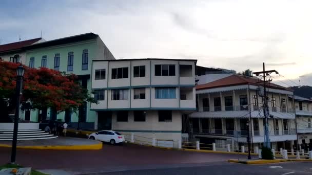 巴拿马城 5月14日 西班牙殖民地的房子和植物的美丽的看法在卡斯柯别霍 巴拿马城市 巴拿马在2017年5月14日 — 图库视频影像