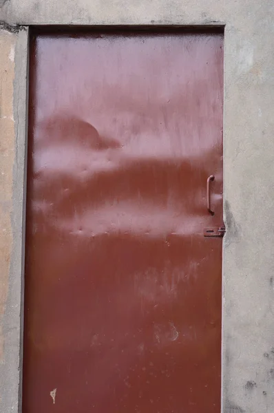 Vecchia Porta Ferro Marrone — Foto Stock