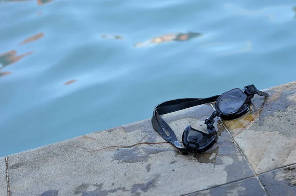 Swimming Goggles Pool — Stock Photo, Image
