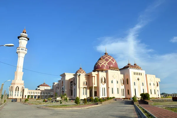 Grande Mesquita Baitul Izzah Tarakan Indonésia — Fotografia de Stock
