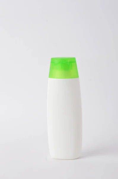 Garrafas Plástico Fundo Branco — Fotografia de Stock
