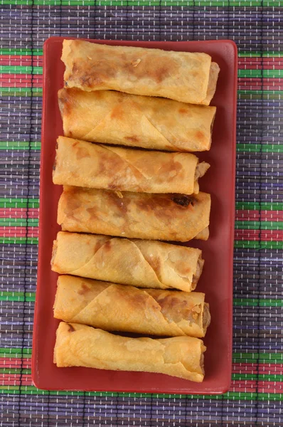 Lumpia Semarang Veya Içeren Bambu Sürgünleri Beyaz Arka Plan Kırmızı — Stok fotoğraf