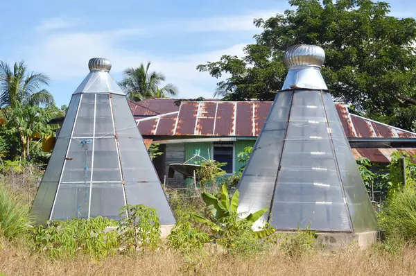 Obudowa Suszarka Wodorostów Używając Energii Światła Tarakan Indonezja — Zdjęcie stockowe