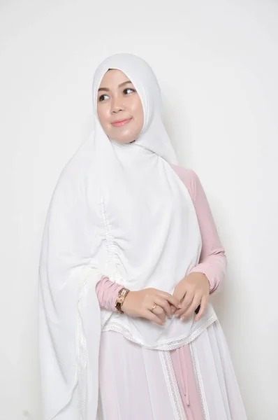 Porträtt Vacker Muslimsk Kvinna Slöja — Stockfoto