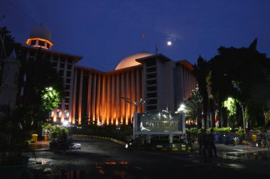 Istiqlal Camii Jakarta Endonezya