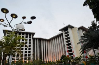 Istiqlal Camii Jakarta Endonezya
