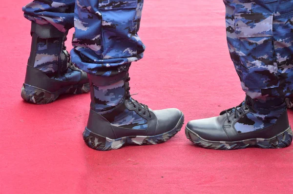 Detaillierte Schwarze Militärstiefel — Stockfoto