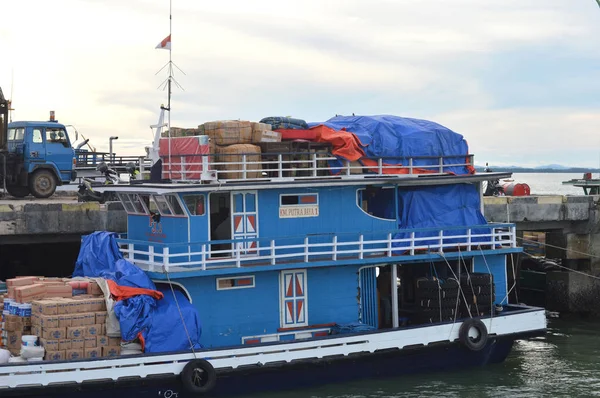 Tarakan Indonesia 1St February 2017 Loading Unloading Activities Tengkayu Seaport — ストック写真