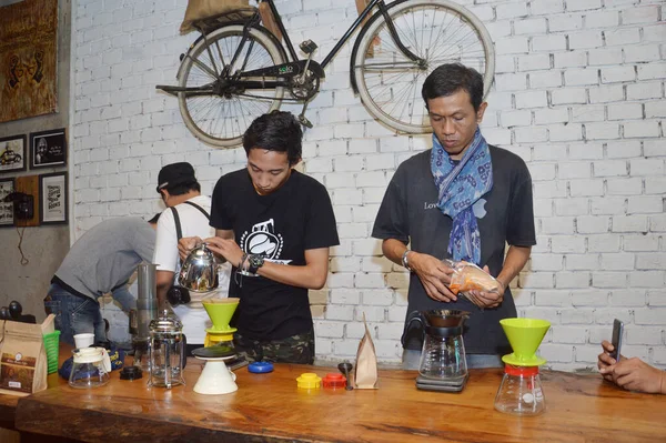 Tarakan Indonesia Febbraio 2017 Caffè Montagna Del Malabar Viaggio Coppettazione — Foto Stock