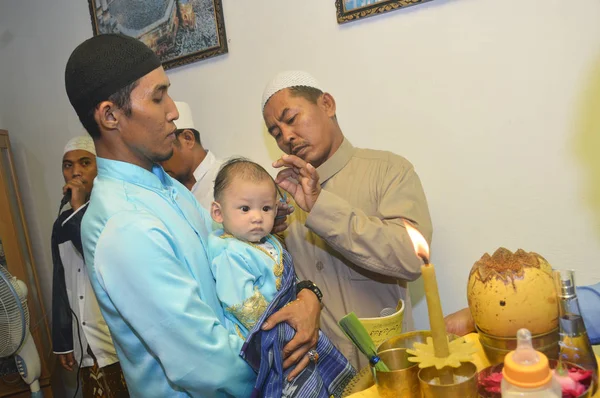 Таракан Індонезія Березня 2017 Деякі Вчені Моляться Дитину Яку Тримає — стокове фото
