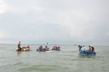 Tarakan, Endonezya. 6 Kasım 2016. Deniz sularında sürat teknesi yarışı Tarakan Endonezya