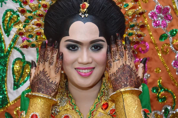 Tarakan Indonesia Gennaio 2016 Tradizionale Sposa Indonesiana Bugisnese Mostra Sua — Foto Stock